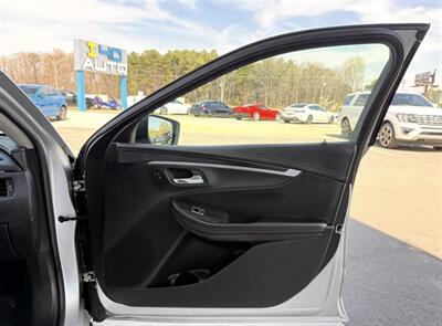 2017 Chevrolet Impala LT   - Photo 24 - Winston Salem, NC 27106
