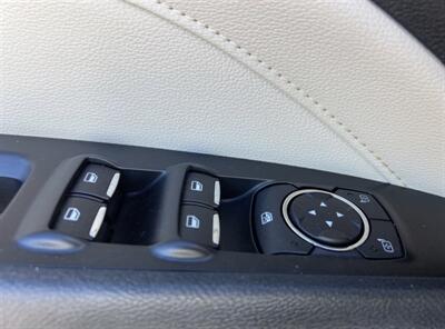 2018 Ford Fusion Hybrid Titanium   - Photo 32 - Winston Salem, NC 27106