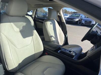 2018 Ford Fusion Hybrid Titanium   - Photo 19 - Winston Salem, NC 27106