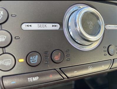 2018 Ford Fusion Hybrid Titanium   - Photo 38 - Winston Salem, NC 27106