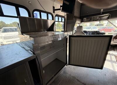 2009 Ford E-450 SD   - Photo 27 - Winston Salem, NC 27106