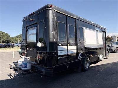 2009 Ford E-450 SD   - Photo 8 - Winston Salem, NC 27106