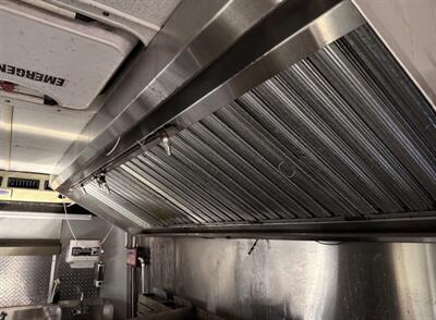 2009 Ford E-450 SD   - Photo 28 - Winston Salem, NC 27106