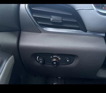 2019 Chevrolet Traverse LT Cloth   - Photo 43 - Winston Salem, NC 27106