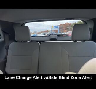 2019 Chevrolet Traverse LT Cloth   - Photo 18 - Winston Salem, NC 27106