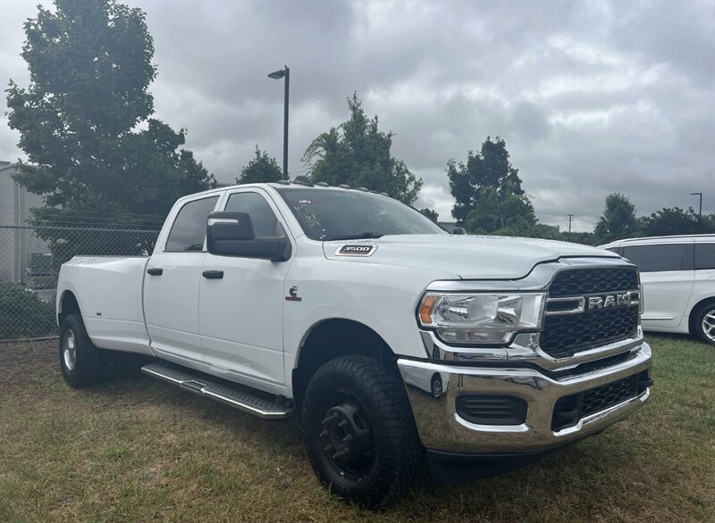 2023 RAM 3500 Tradesman 4X4 Crew Cab LWB's photo