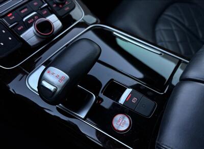 2017 Audi S8 plus 4.0T quattro   - Photo 40 - Winston Salem, NC 27106