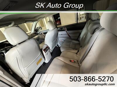 2011 Toyota Highlander Limited   - Photo 12 - Portland, OR 97214