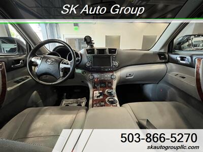 2011 Toyota Highlander Limited   - Photo 14 - Portland, OR 97214