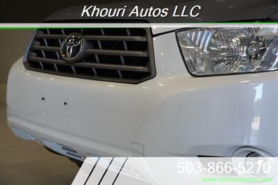 2010 Toyota Highlander SE   - Photo 3 - Portland, OR 97214