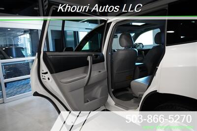 2010 Toyota Highlander SE   - Photo 44 - Portland, OR 97214