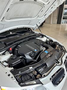 2011 BMW 3 Series 335i   - Photo 15 - Portland, OR 97214