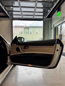 2011 BMW 3 Series 335i   - Photo 11 - Portland, OR 97214