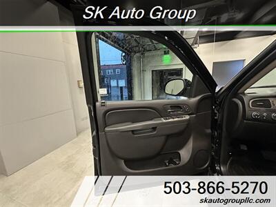 2013 Chevrolet Suburban LT   - Photo 9 - Portland, OR 97214