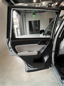2014 Subaru Forester 2.5i Premium - Photo 12 - Portland, OR 97214