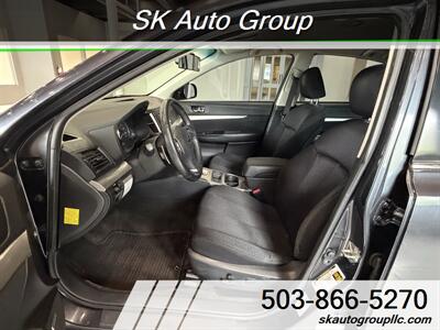 2012 Subaru Legacy 2.5i Premium - Photo 9 - Portland, OR 97214