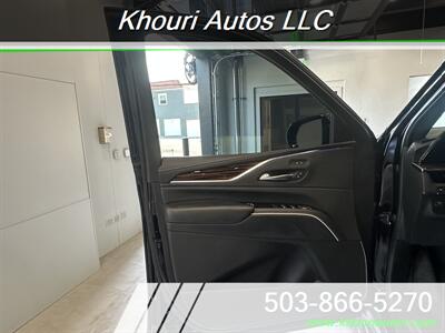 2022 Cadillac Escalade ESV Luxury   - Photo 9 - Portland, OR 97214