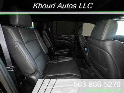 2022 Cadillac Escalade ESV Luxury   - Photo 22 - Portland, OR 97214