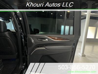 2022 Cadillac Escalade ESV Luxury   - Photo 18 - Portland, OR 97214