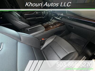 2022 Cadillac Escalade ESV Luxury   - Photo 24 - Portland, OR 97214