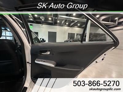 2013 Toyota Camry SE   - Photo 20 - Portland, OR 97214