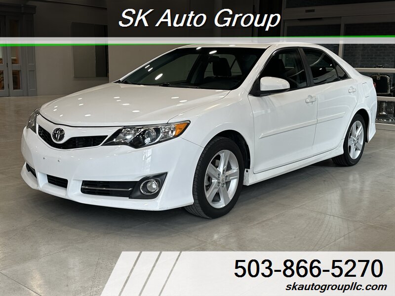 2013 Toyota Camry SE  