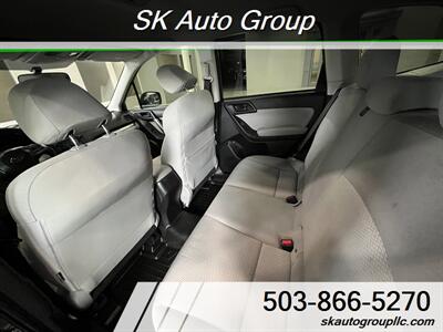 2015 Subaru Forester 2.5i - Photo 11 - Portland, OR 97214