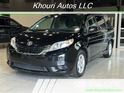 2014 Toyota Sienna LE Mobility 7-Passenger Van