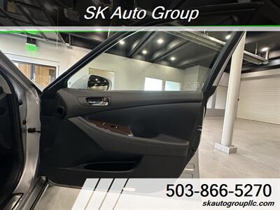 2011 Lexus ES 350   - Photo 31 - Portland, OR 97214