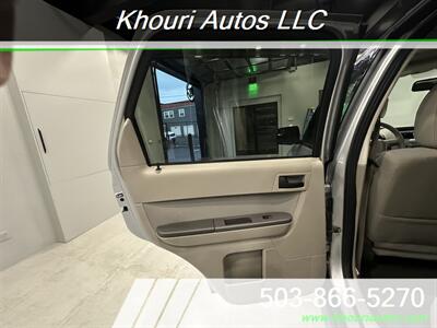 2010 Ford Escape XLT - Photo 14 - Portland, OR 97214