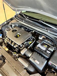 2019 Hyundai ELANTRA SE   - Photo 20 - Portland, OR 97214