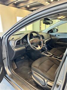 2019 Hyundai ELANTRA SE   - Photo 9 - Portland, OR 97214