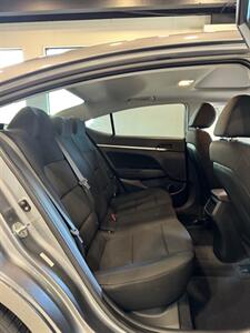 2019 Hyundai ELANTRA SE   - Photo 15 - Portland, OR 97214