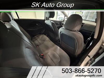 2013 Kia Rio LX   - Photo 21 - Portland, OR 97214