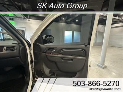 2012 GMC Yukon XL Denali   - Photo 23 - Portland, OR 97214