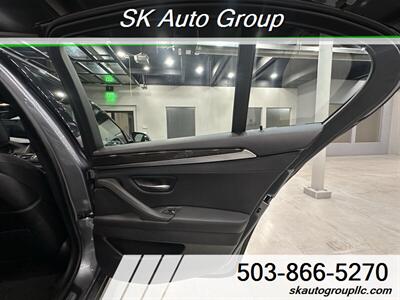2014 BMW 550i xDrive - 2 Owners / M-Trim Rare find - Photo 21 - Portland, OR 97214