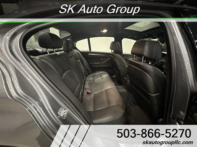 2014 BMW 550i xDrive - 2 Owners / M-Trim Rare find - Photo 22 - Portland, OR 97214