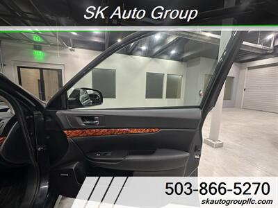 2011 Subaru Outback 2.5i Limited   - Photo 23 - Portland, OR 97214