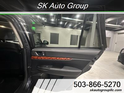 2011 Subaru Outback 2.5i Limited   - Photo 19 - Portland, OR 97214