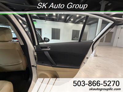 2010 Mazda Mazda3 i Touring   - Photo 17 - Portland, OR 97214