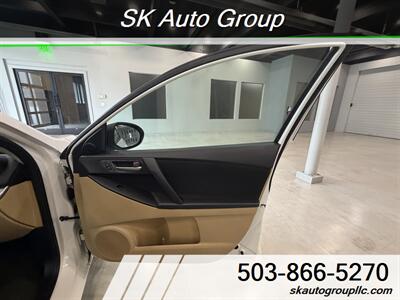 2010 Mazda Mazda3 i Touring   - Photo 19 - Portland, OR 97214