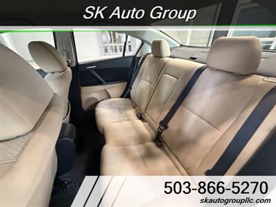 2010 Mazda Mazda3 i Touring   - Photo 16 - Portland, OR 97214