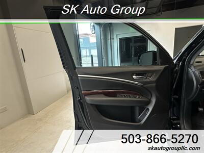2015 Acura MDX SH-AWD w/Tech- 2 Owners - 36 Service Records   - Photo 10 - Portland, OR 97214