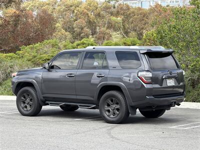 2014 Toyota 4Runner SR5 Premium 3rd Row Seating - Photo 4 - San Juan Capistrano, CA 92675