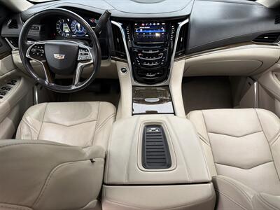 2019 Cadillac Escalade ESV Luxury   - Photo 11 - San Juan Capistrano, CA 92675