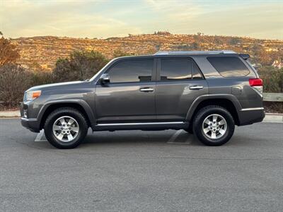 2013 Toyota 4Runner SR5   - Photo 4 - San Juan Capistrano, CA 92675