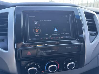 2015 Toyota Tacoma PreRunner V6   - Photo 17 - San Juan Capistrano, CA 92675