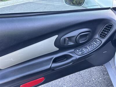 2001 Chevrolet Corvette   - Photo 10 - San Juan Capistrano, CA 92675