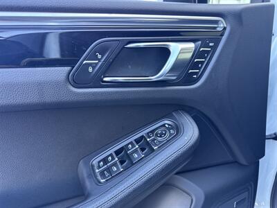 2017 Porsche Macan S   - Photo 24 - San Juan Capistrano, CA 92675