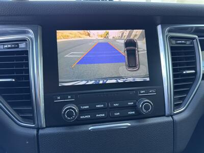 2017 Porsche Macan S   - Photo 20 - San Juan Capistrano, CA 92675